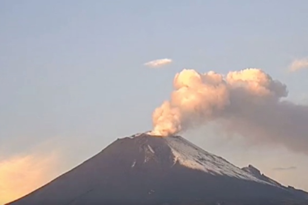 VOLCAN-POPOCATEPETL-EXPLOSION