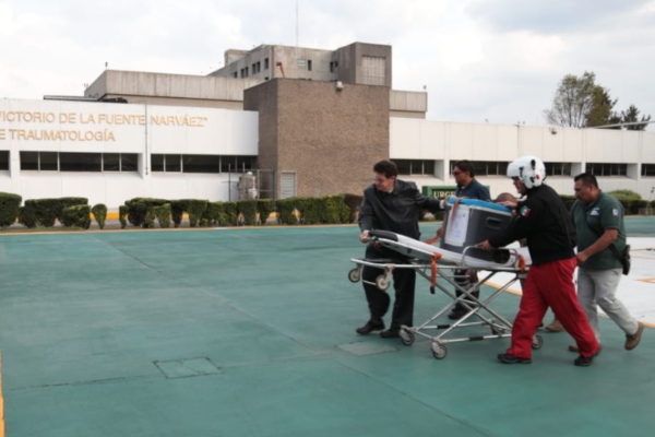El corazón fue trasladado en helicóptero del Grupo Relámpagos del Estado de México. Foto: IMSS