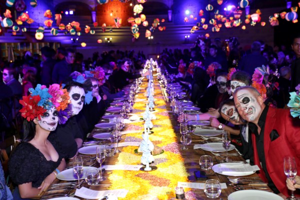La cena se sirvió en la
Plaza de Toros de San Miguel de Allende a más
de 300 invitados. FOTOS: JDS / AGENCIA