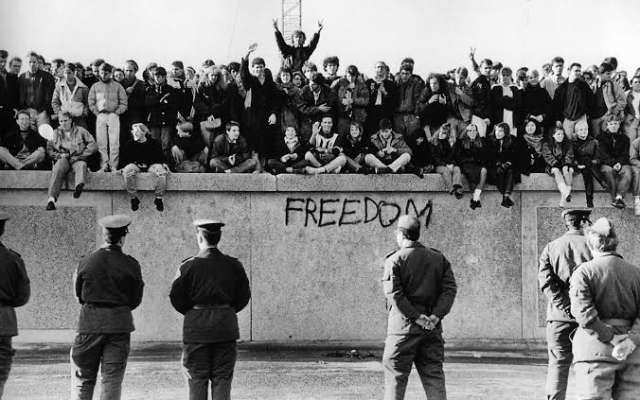 Las construcciones del Muro de Berlín iniciaron el 13 de agosto de 1961. Foto: Especial.