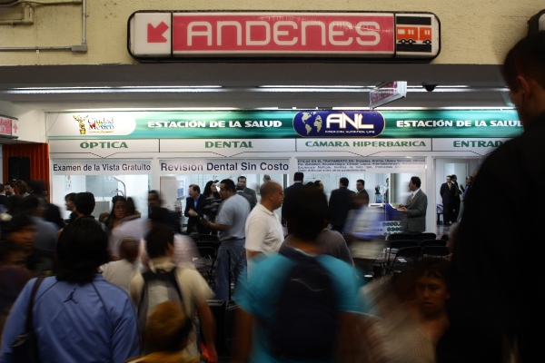 La cultura es accesible para todos en la Red del Metro. Foto: Cuartoscuro.