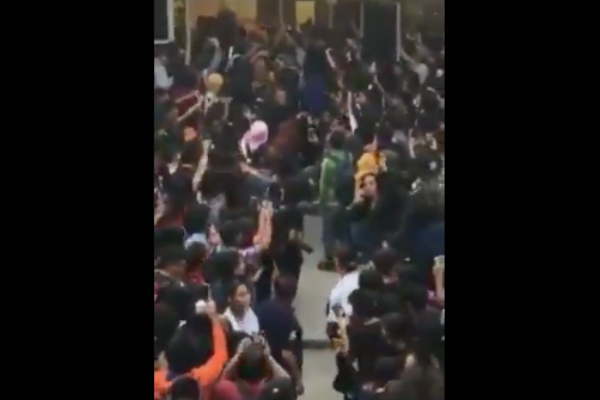 El video fue compartido en redes sociales. Foto: Especial.