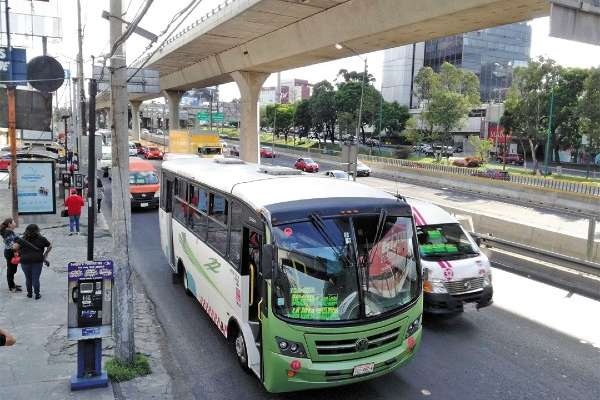 ZONA ACTIVA. Todos los días se realiza un promedio de 2.2 millones de viajes del Edomex a la CDMX. Foto: Leticia Ríos