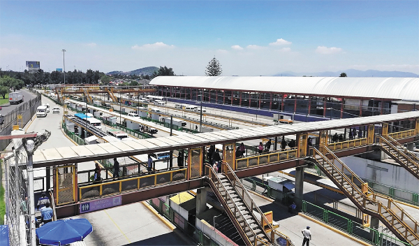 RUTA. El tren va a
pasar por el metro Santa Marta, para enlazarse con la CDMX. Foto: Especial
