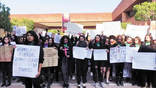 GRITO. En la Universidad Iberoamericana, plantel Santa Fe, denunciaron actos de acoso. Foto: Especial
