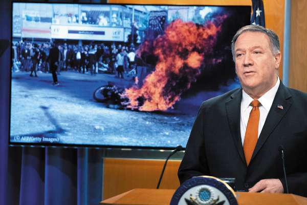 BUSCAN DERROTA. Pompeo expresó ayer la
confianza de su gobierno en lograr la salida de Maduro. Foto: AFP