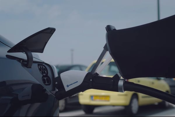autos-electricos-autonomos-estacionaran-recargaran-solos-gracias-tecnologia-startup
