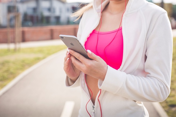 Con ciertas apps puedes decidir cuanto tiempo te ejercitas. FOTO: Pixabay