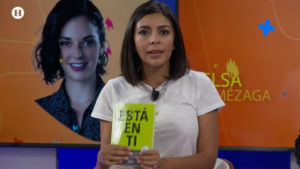 Renata Roa en estudio de Heraldo Magazine